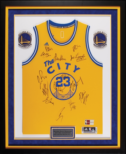 2016-17 Golden State Warriors World Champs Team-Signed Jersey in Frame (BAS)