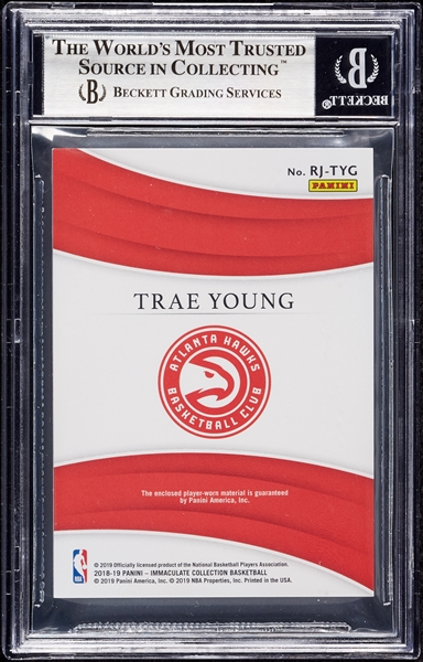 2018 Immaculate Trae Young RC No. 34 Remarkable Rookie Jerseys Red (19/24) BGS 9